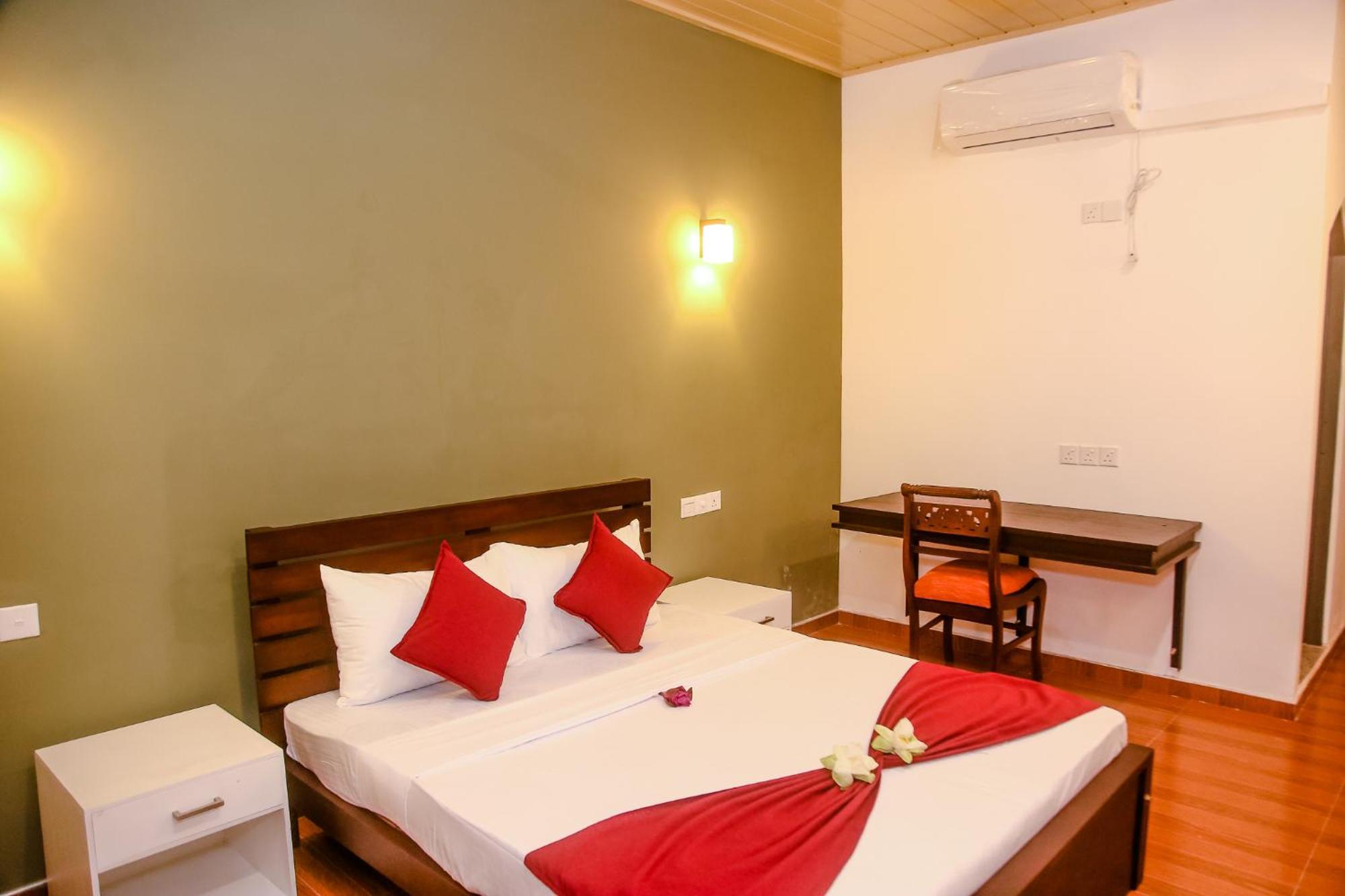 Hotel Anchorage Mirissa Zewnętrze zdjęcie