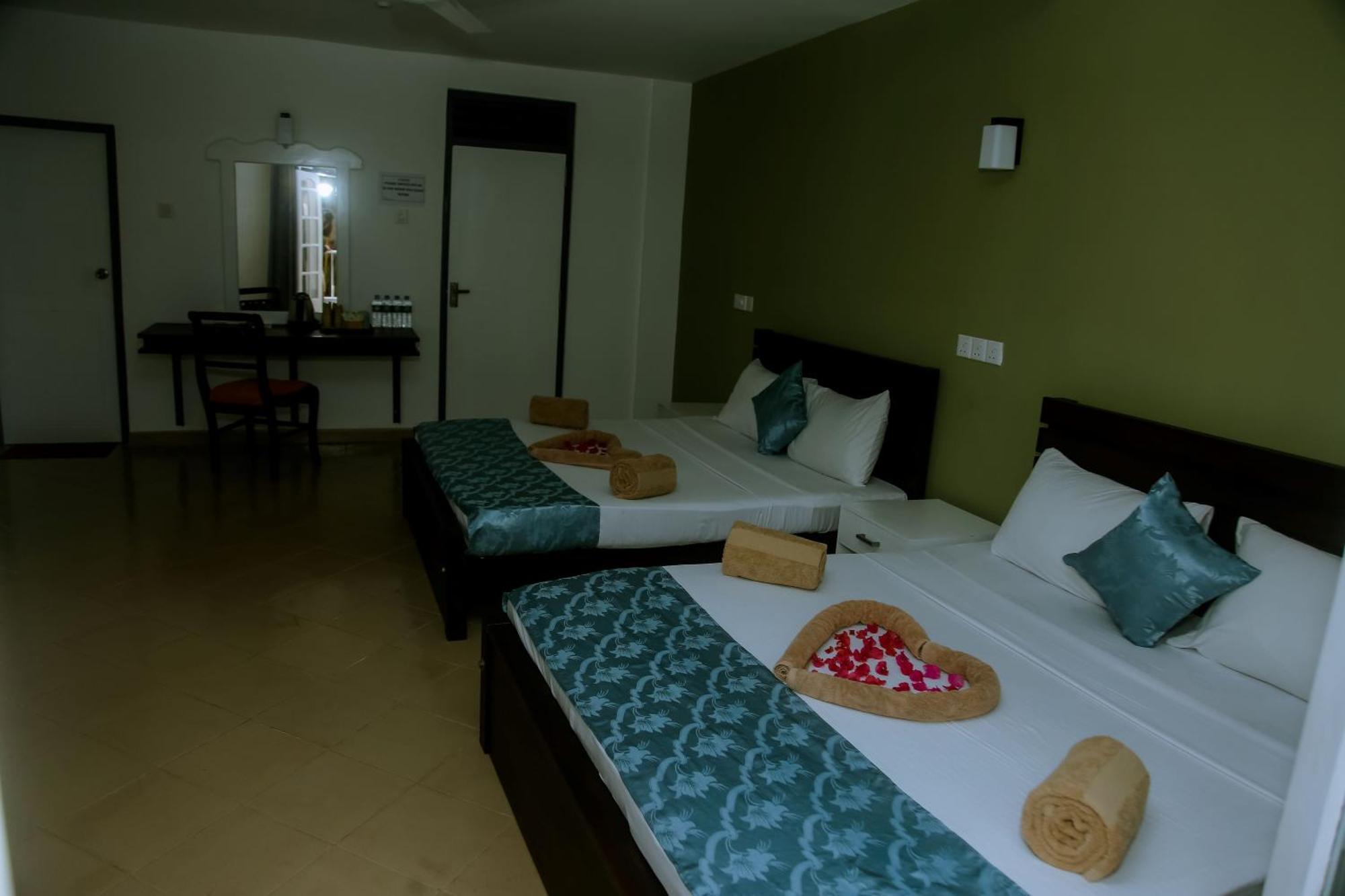 Hotel Anchorage Mirissa Zewnętrze zdjęcie